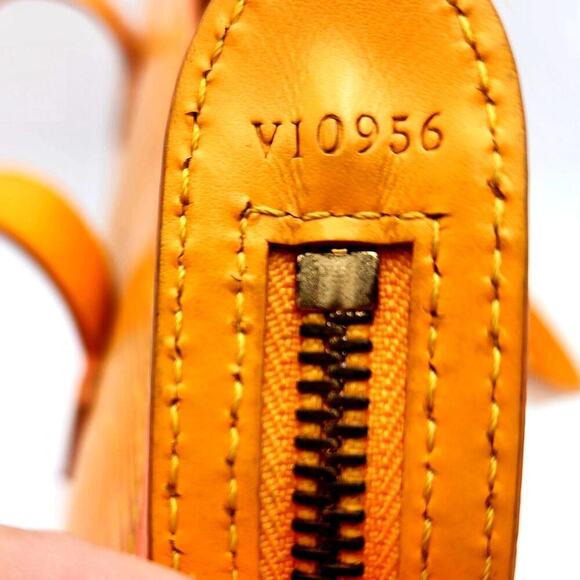 LOUIS VUITTON Saint Jacques PM in Tassil Vintage/Authentic - Picture 8 of 16